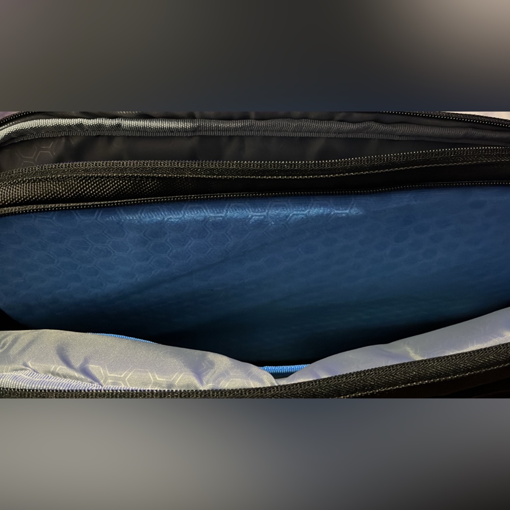 Pro Briefcase 15 - Picture 6 of 15